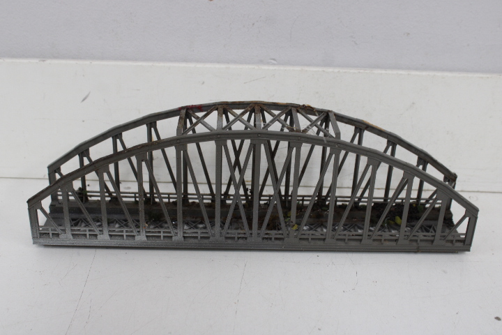 Modelbouw treinstation, brug, bergen en bomen – foto 15 – kavel bij GSD Auctions, Zoeterwoude
