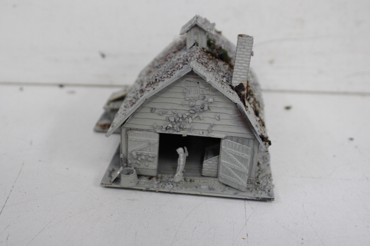 Modelbouw treinstation, brug, bergen en bomen – foto 17 – kavel bij GSD Auctions, Zoeterwoude