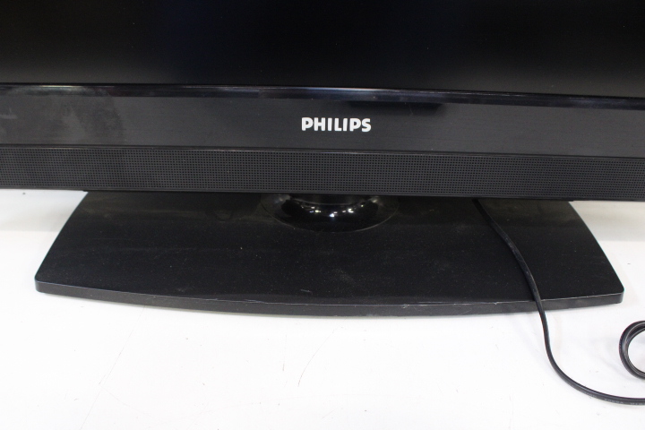Philips televisie met afstandsbediening – foto 12 – kavel bij GSD Auctions, Zoeterwoude