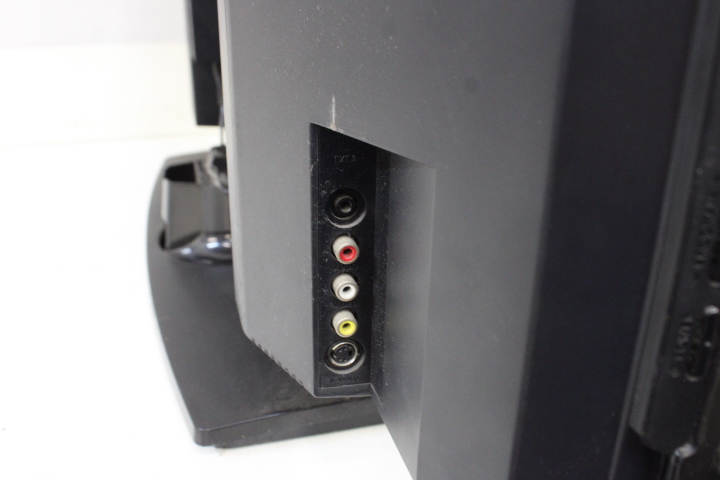 Philips televisie met afstandsbediening – foto 20 – kavel bij GSD Auctions, Zoeterwoude
