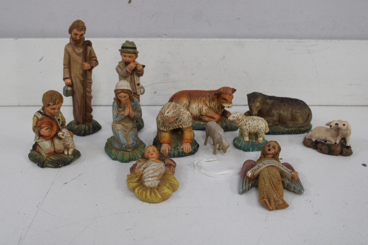 Keramische kerststalfiguren met Bijbelse dieren en mensen – foto 3 – kavel bij GSD Auctions, Zoeterwoude