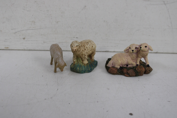 Keramische kerststalfiguren met Bijbelse dieren en mensen – foto 9 – kavel bij GSD Auctions, Zoeterwoude