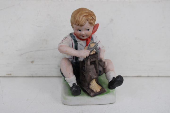 Diverse porseleinen figuren en vaasjes – foto 15 – kavel bij GSD Auctions, Zoeterwoude