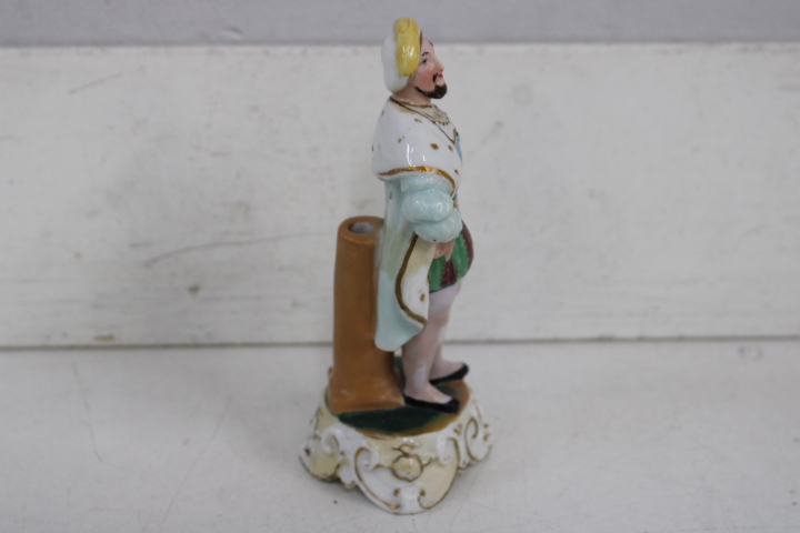 Diverse porseleinen figuren en vaasjes – foto 25 – kavel bij GSD Auctions, Zoeterwoude