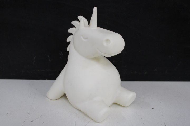 Witte eenhoorn beeld – foto 3 – kavel bij GSD Auctions, Zoeterwoude