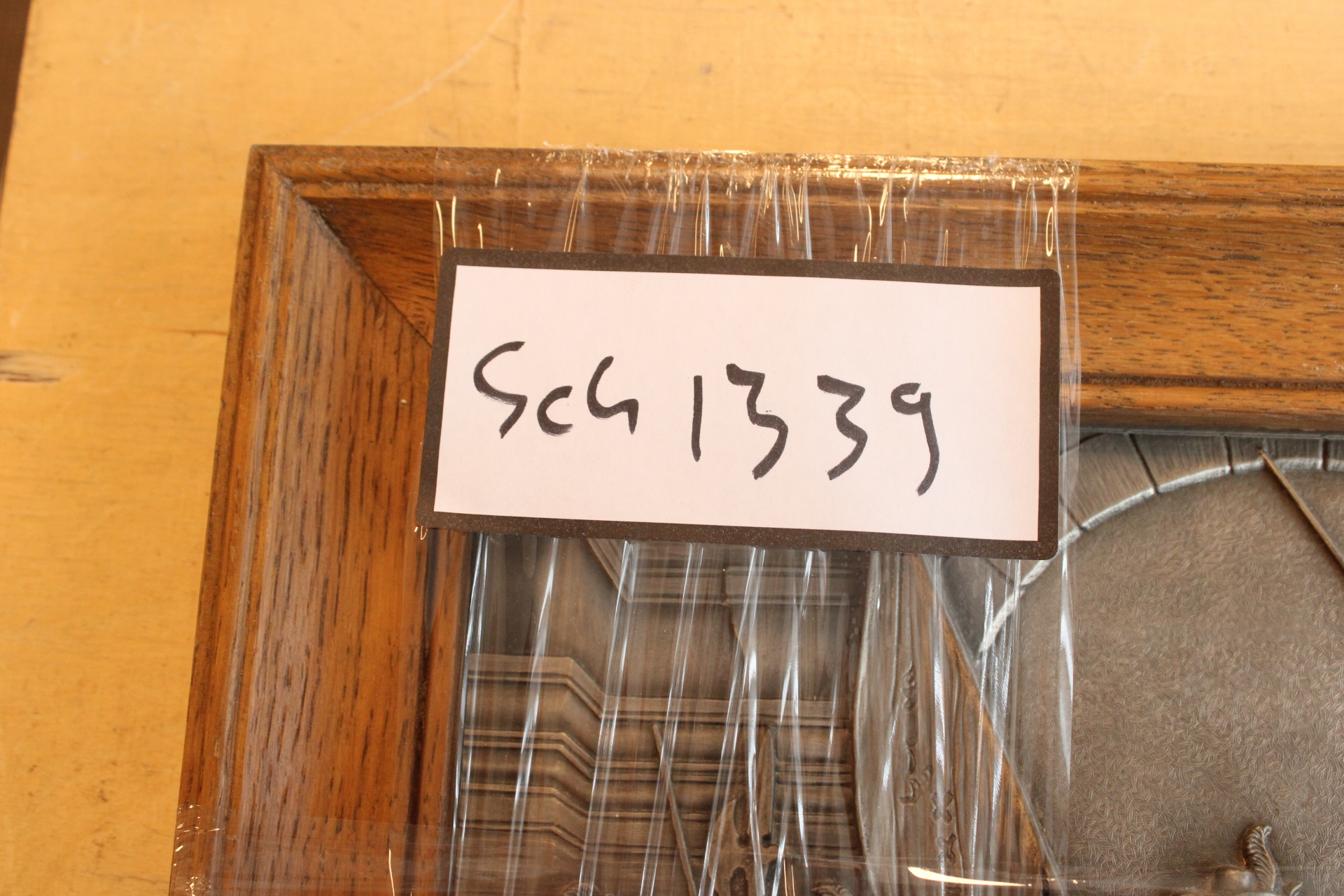 Reliefplaat 'De Nachtwacht' van Rembrandt van Rijn in houten lijst – foto 12 – kavel bij GSD Auctions, Zoeterwoude