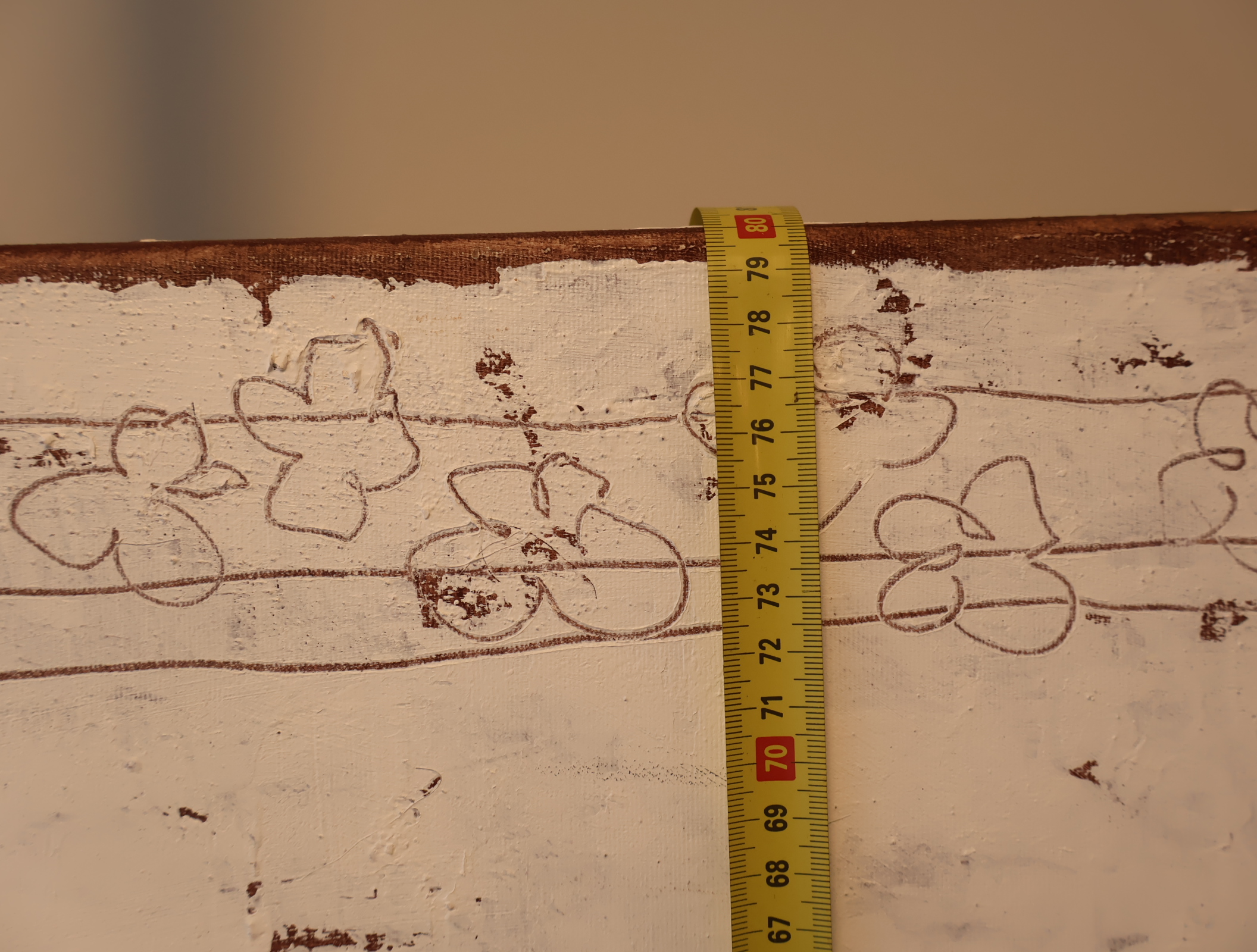 Vierkant canvas met gekraste bloemen in verf – foto 5 – kavel bij GSD Auctions, Zoeterwoude