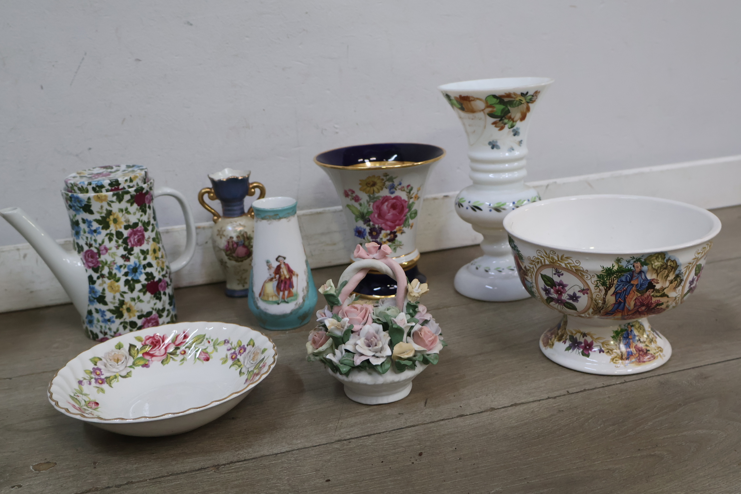 Porseleinen doosjes met decoratieve deksels – foto 2 – kavel bij GSD Auctions, Zoeterwoude