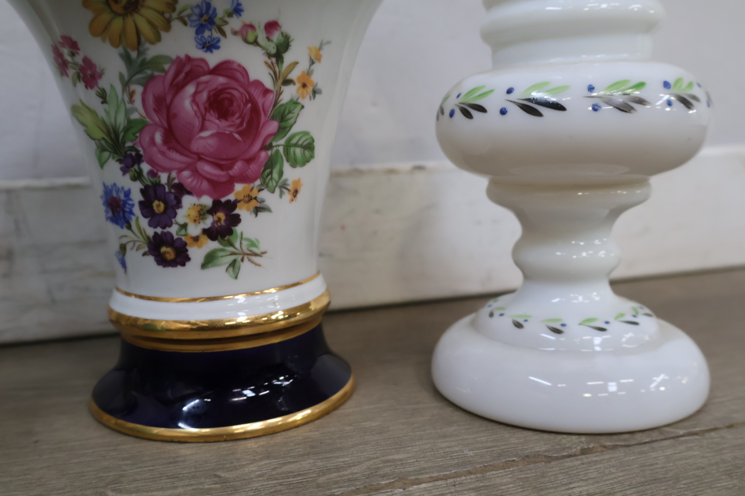 Porseleinen doosjes met decoratieve deksels – foto 4 – kavel bij GSD Auctions, Zoeterwoude