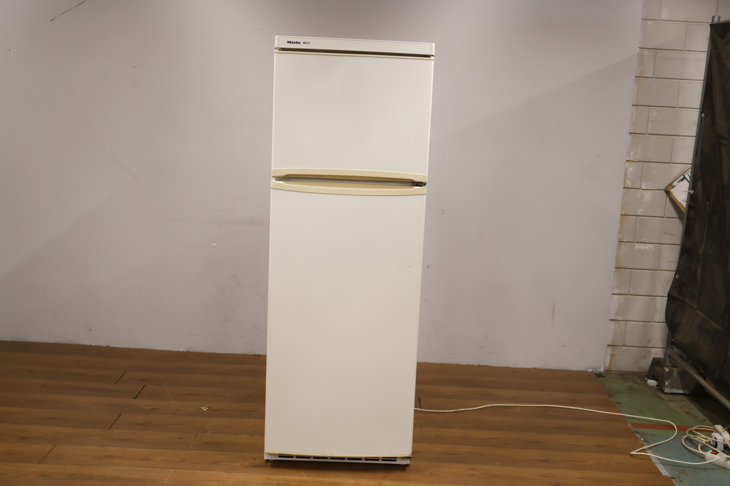 Miele koelkast - Koelvries-combinatie – foto 16 – kavel bij GSD Auctions, Zoeterwoude