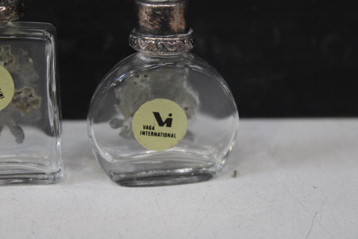 Diverse glas-en metalen miniaturen – foto 10 – kavel bij GSD Auctions, Zoeterwoude