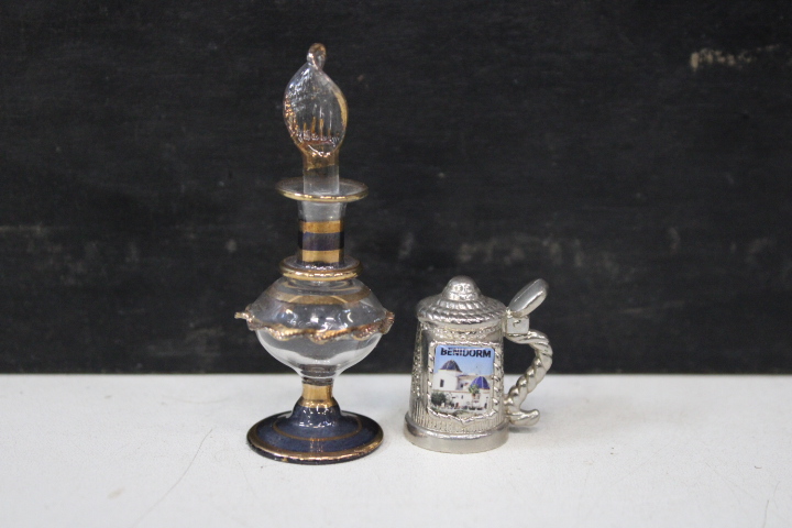 Diverse glas-en metalen miniaturen – foto 14 – kavel bij GSD Auctions, Zoeterwoude