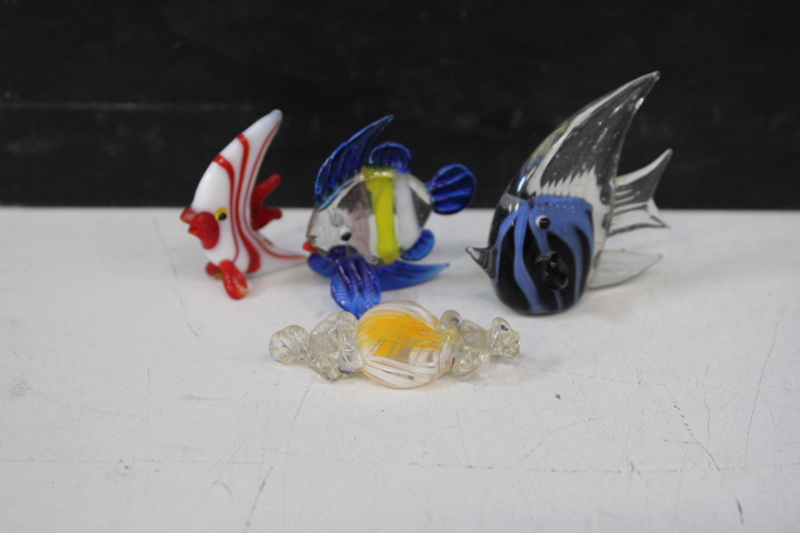 Diverse glas-en metalen miniaturen – foto 18 – kavel bij GSD Auctions, Zoeterwoude