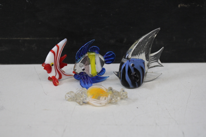 Diverse glas-en metalen miniaturen – foto 19 – kavel bij GSD Auctions, Zoeterwoude