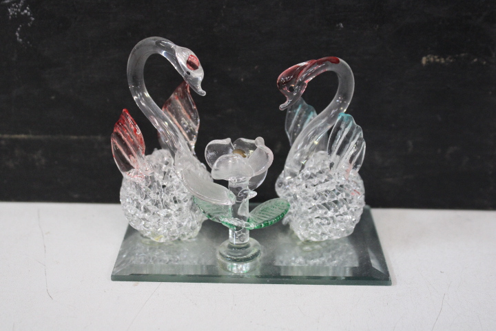 Diverse glas-en metalen miniaturen – foto 21 – kavel bij GSD Auctions, Zoeterwoude