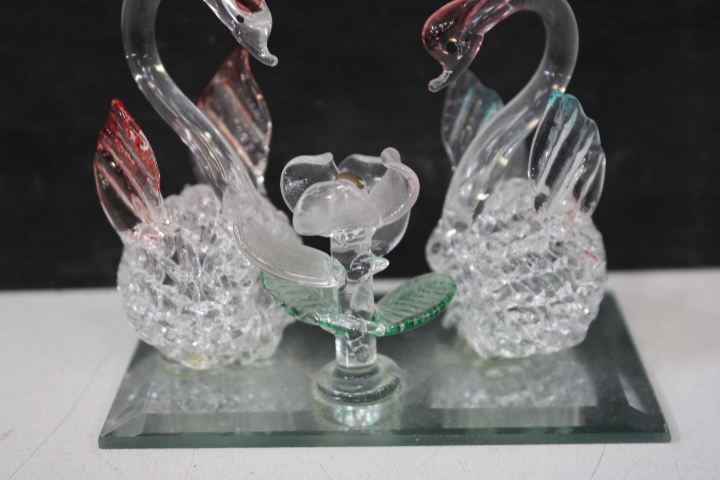 Diverse glas-en metalen miniaturen – foto 22 – kavel bij GSD Auctions, Zoeterwoude