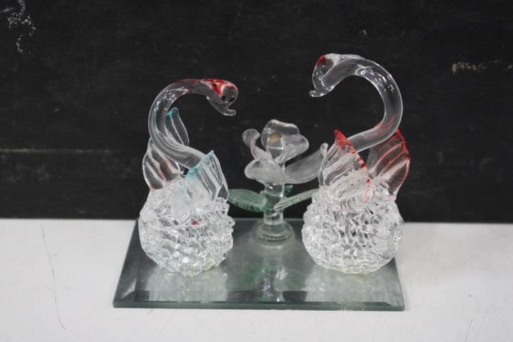 Diverse glas-en metalen miniaturen – foto 25 – kavel bij GSD Auctions, Zoeterwoude