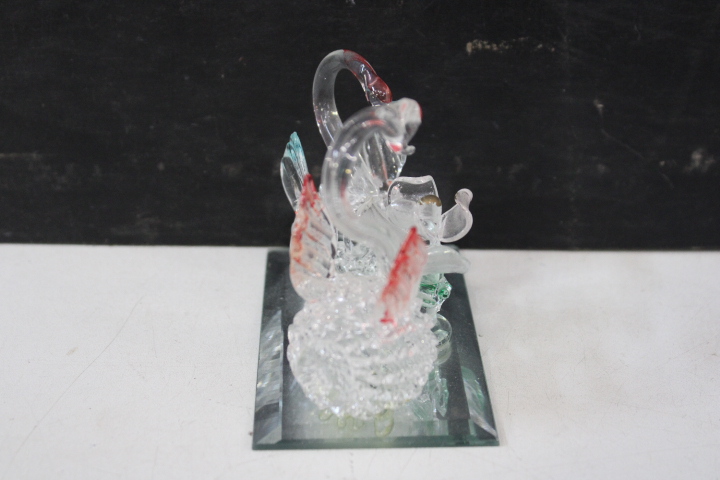 Diverse glas-en metalen miniaturen – foto 26 – kavel bij GSD Auctions, Zoeterwoude
