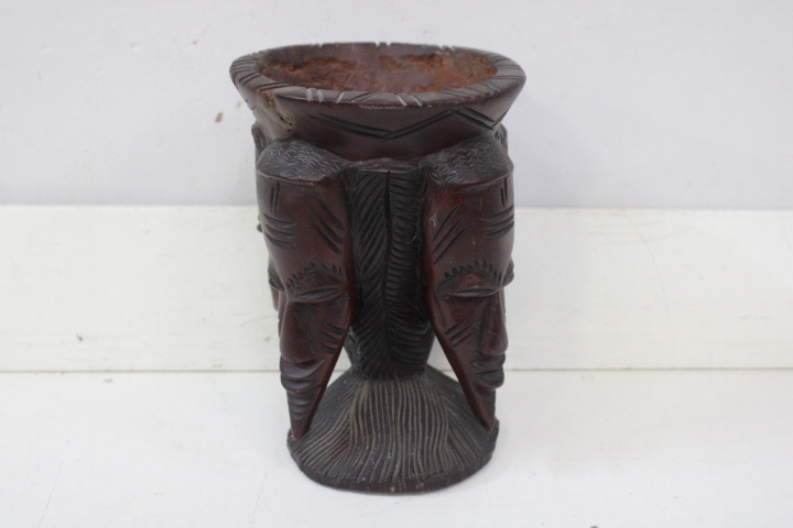 Afrikaans Houtsnijwerk – foto 3 – kavel bij GSD Auctions, Zoeterwoude