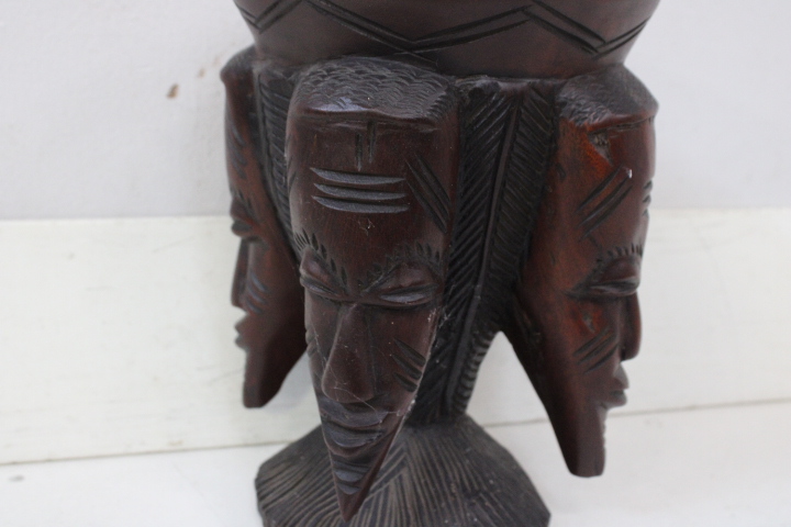 Afrikaans Houtsnijwerk – foto 7 – kavel bij GSD Auctions, Zoeterwoude