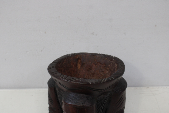 Afrikaans Houtsnijwerk – foto 8 – kavel bij GSD Auctions, Zoeterwoude