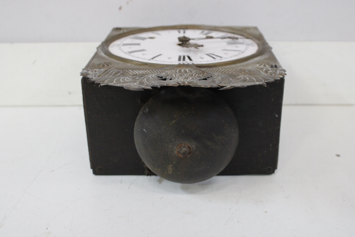 Antieke Comtoise wandklok met slinger en gewichten – foto 26 – kavel bij GSD Auctions, Zoeterwoude