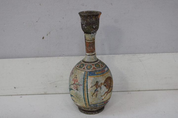 Twee Griekse stijl kruiken met schilderingen – foto 7 – kavel bij GSD Auctions, Zoeterwoude