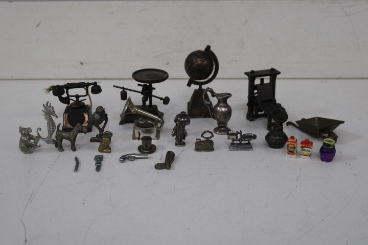 Vintage miniatuur metalen objecten set – foto 3 – kavel bij GSD Auctions, Zoeterwoude