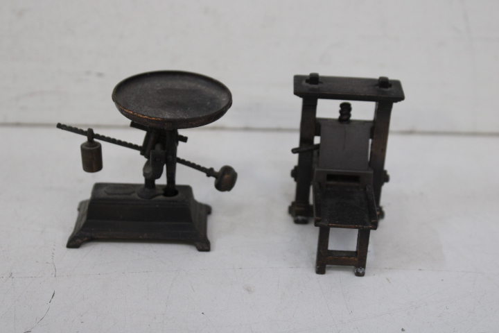 Vintage miniatuur metalen objecten set – foto 18 – kavel bij GSD Auctions, Zoeterwoude