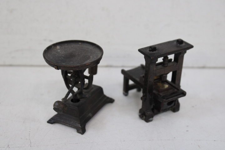 Vintage miniatuur metalen objecten set – foto 19 – kavel bij GSD Auctions, Zoeterwoude