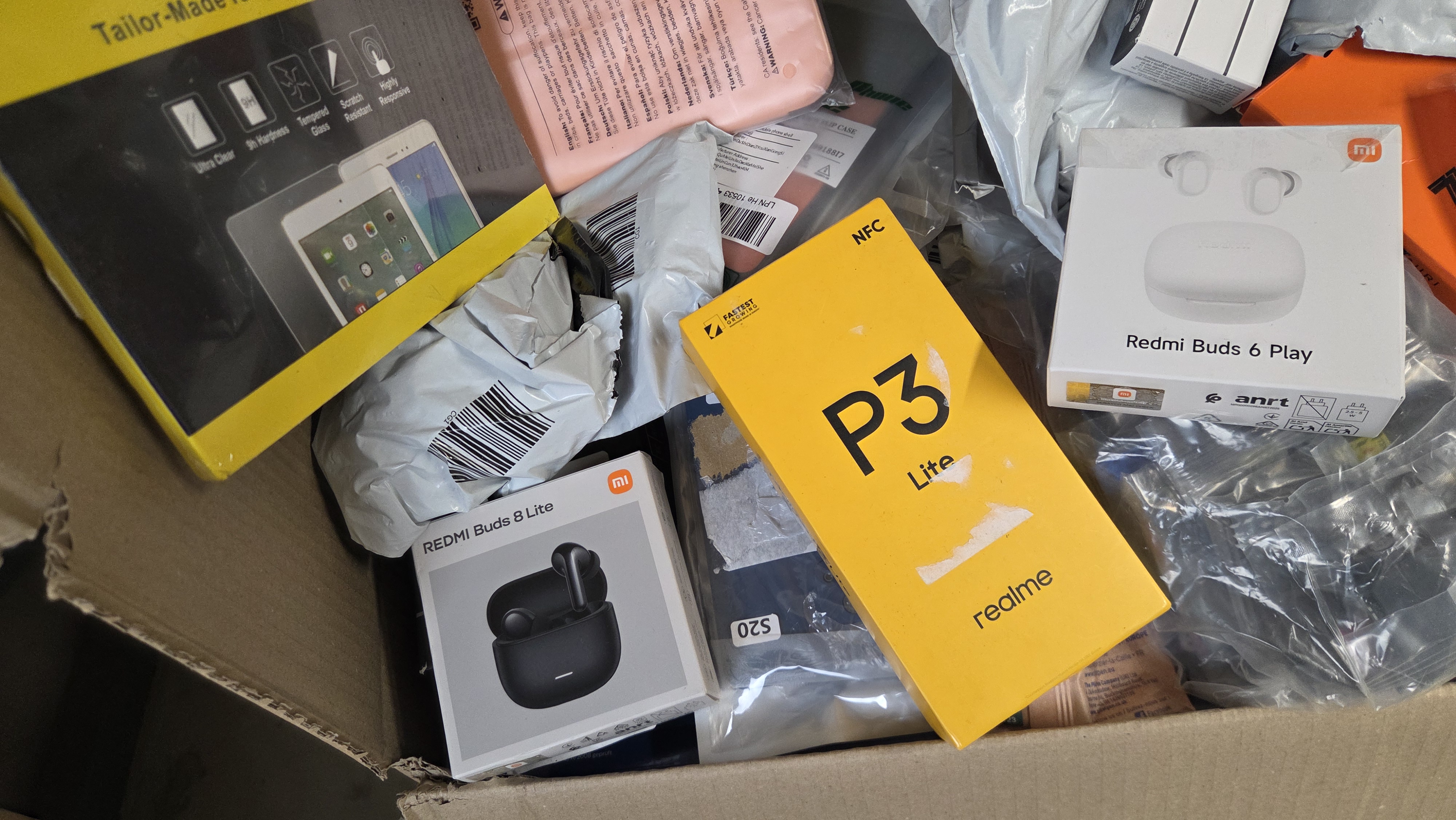 Ongecontroleerde Retouren Pallet (12) – foto 10 – kavel bij GSD Auctions, Zoeterwoude