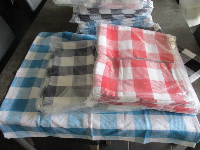 12x Professionele hotel vaatdoeken -4 kleuren – foto 3 – kavel bij GSD Auctions, Zoeterwoude