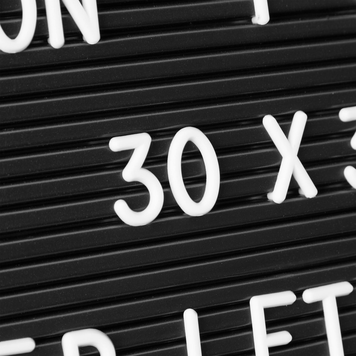 Letterbord met 145 letters en symbolen – foto 3 – kavel bij GSD Auctions, Zoeterwoude