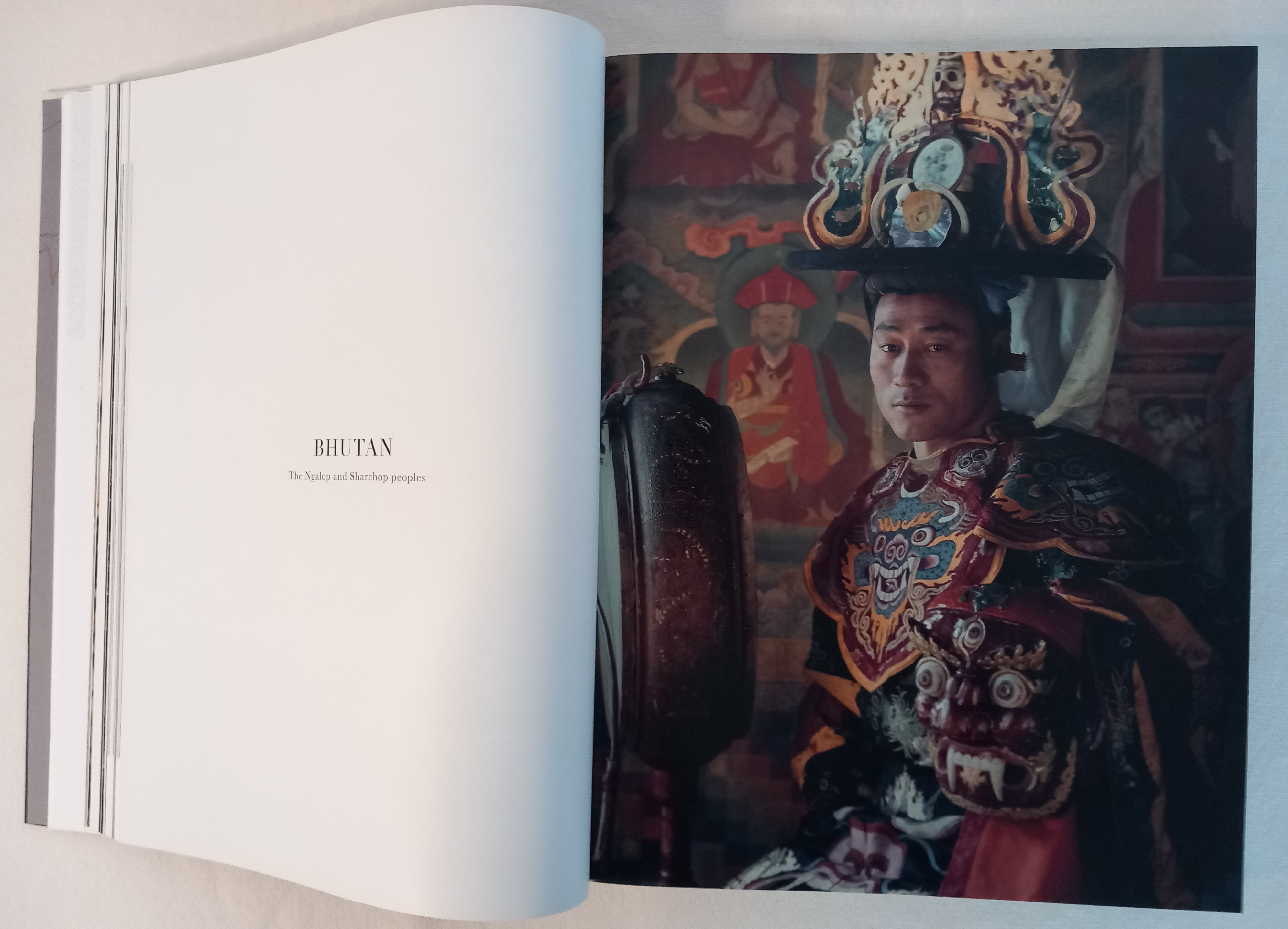 Jimmy Nelson Homage To Humanity – foto 8 – kavel bij GSD Auctions, Zoeterwoude