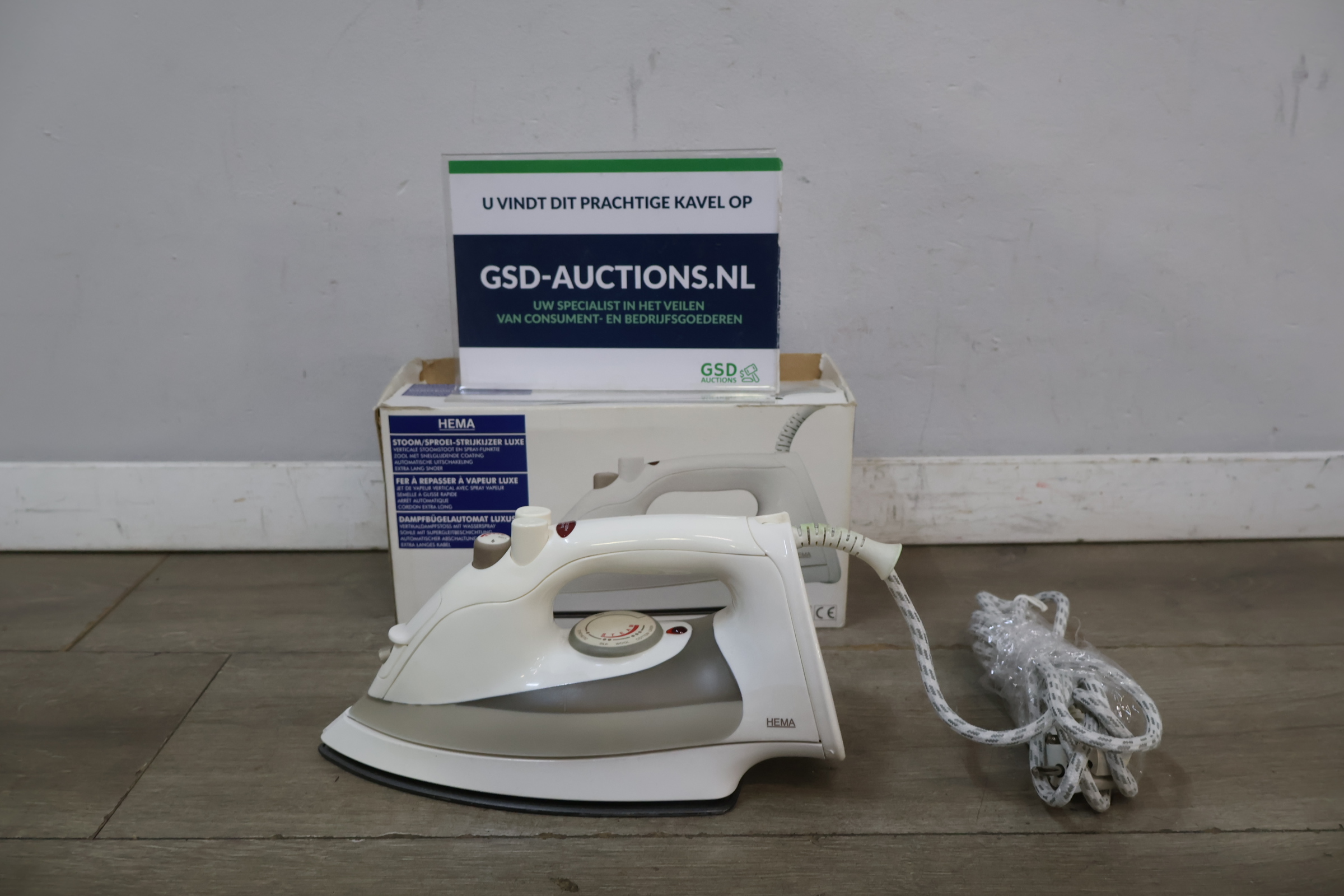 HEMA Stoomstrijkijzer Luxe' – foto 2 – kavel bij GSD Auctions, Zoeterwoude