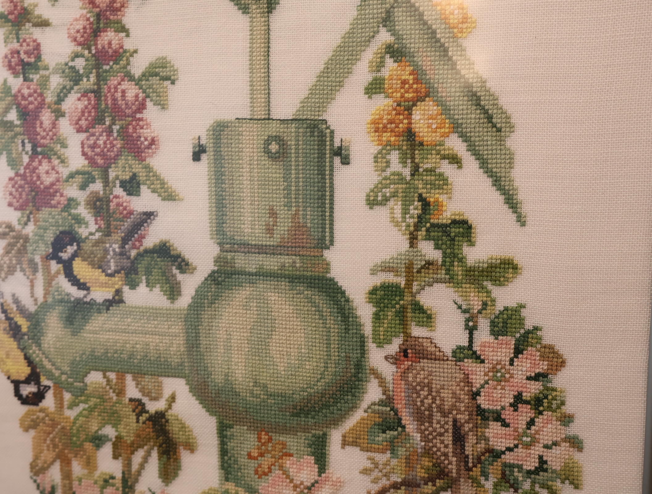 Geborduurd tafereel met waterpomp en vogels – foto 8 – kavel bij GSD Auctions, Zoeterwoude