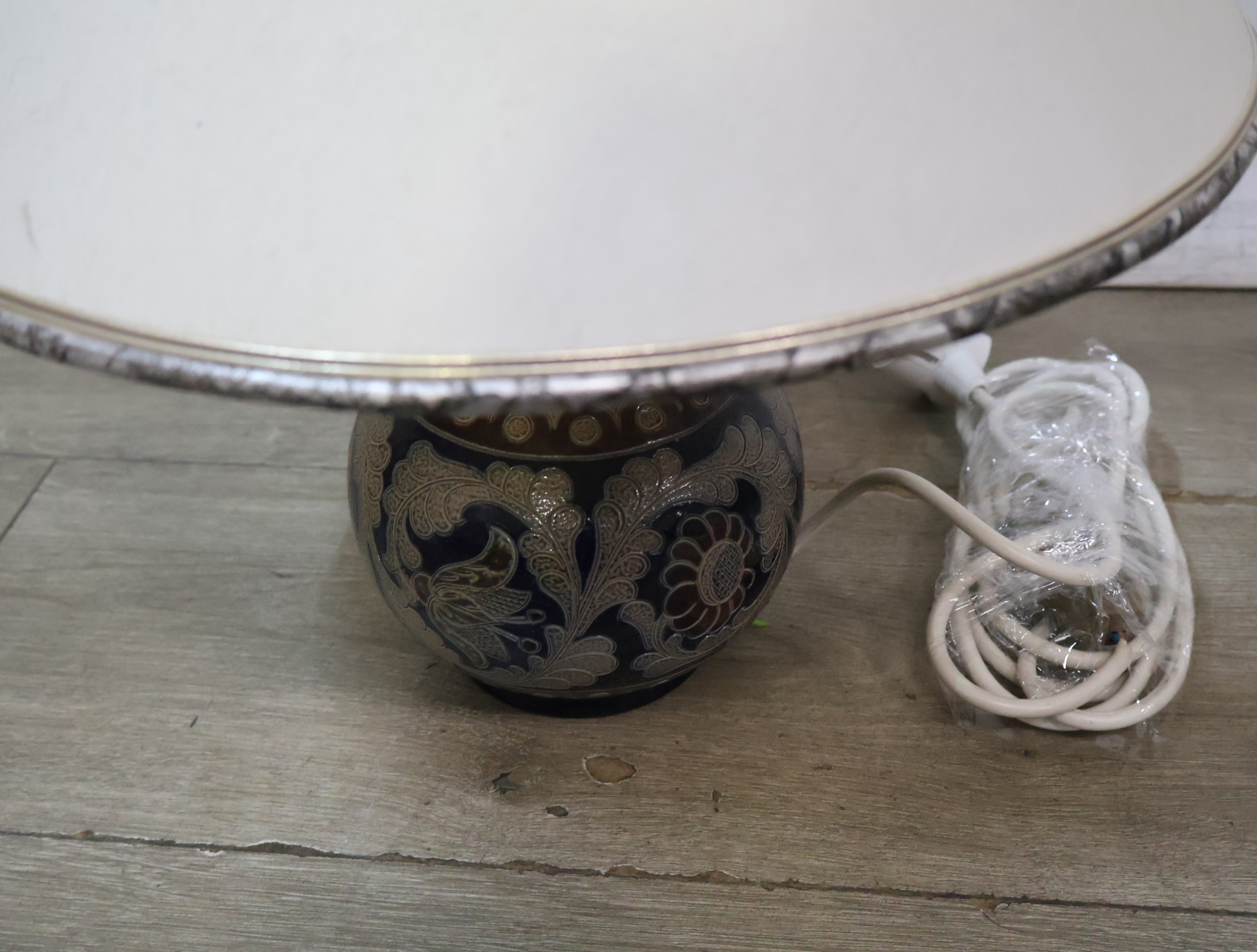 Tafellamp met keramische voet – foto 7 – kavel bij GSD Auctions, Zoeterwoude