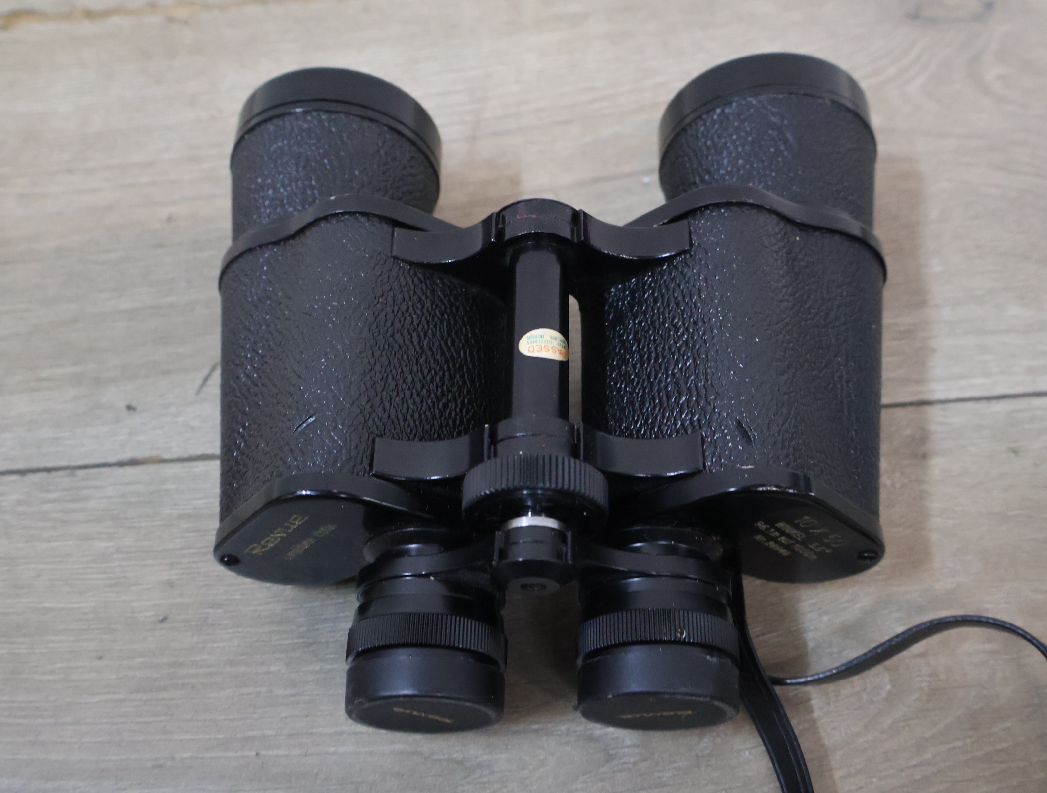Revue verrekijker met leren tas – foto 9 – kavel bij GSD Auctions, Zoeterwoude