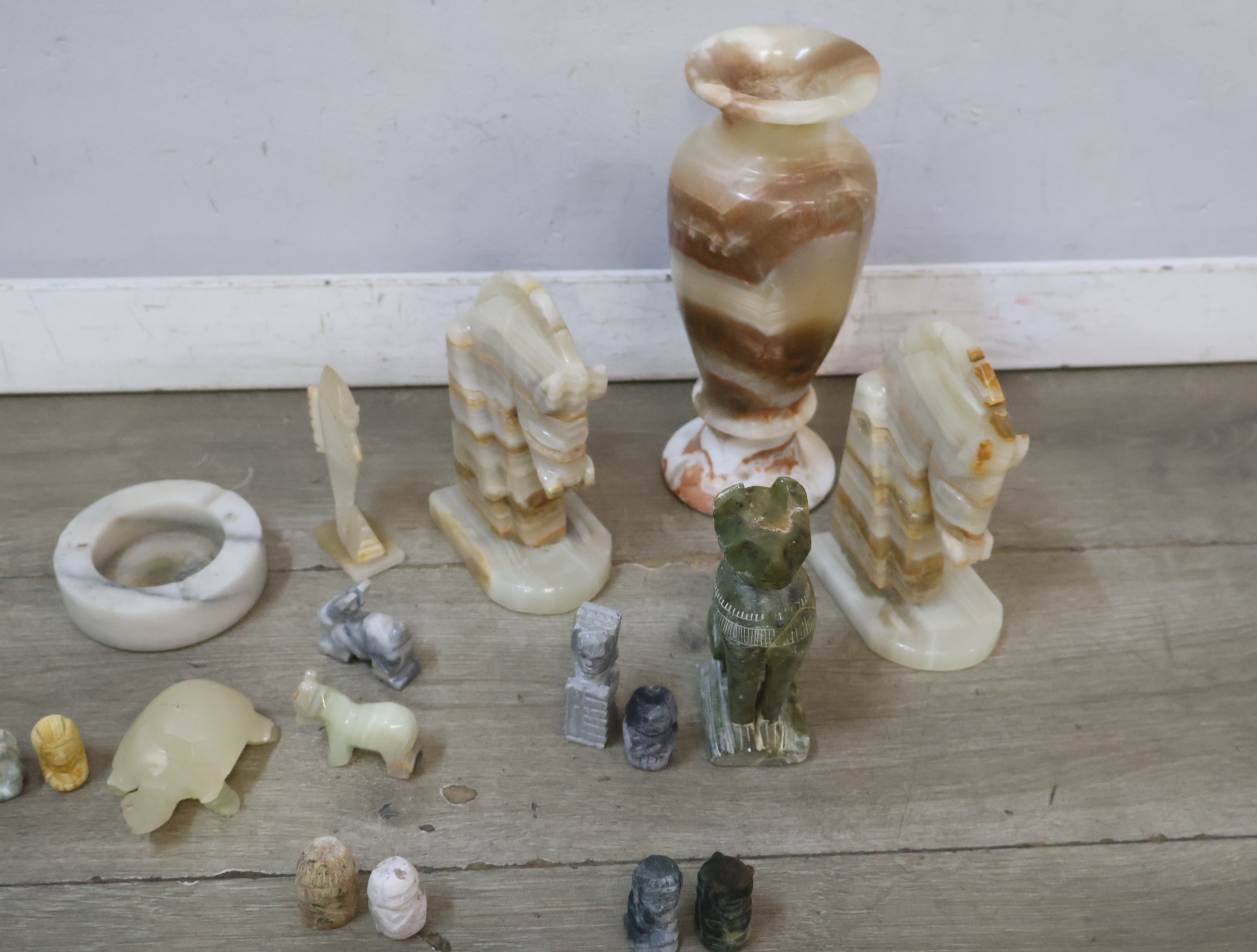 Set decoratieve Marmeren beeldjes – foto 8 – kavel bij GSD Auctions, Zoeterwoude