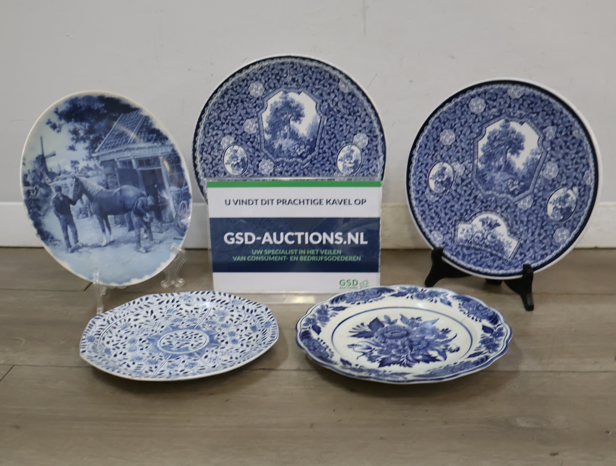 Verzameling Blauw-Wit (Delfts) Aardewerk – foto 2 – kavel bij GSD Auctions, Zoeterwoude