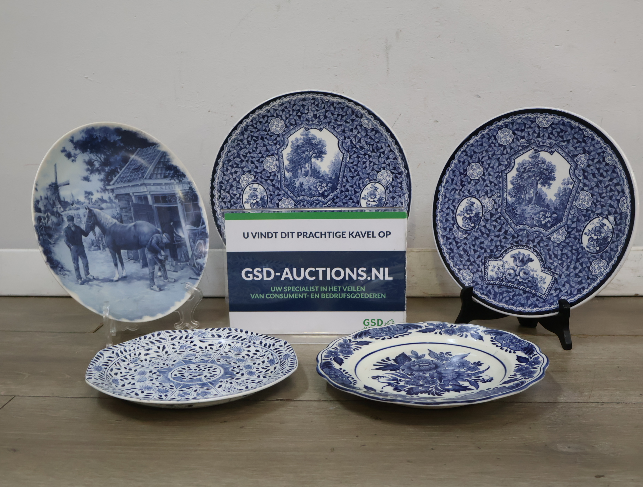Verzameling Blauw-Wit (Delfts) Aardewerk – foto 3 – kavel bij GSD Auctions, Zoeterwoude