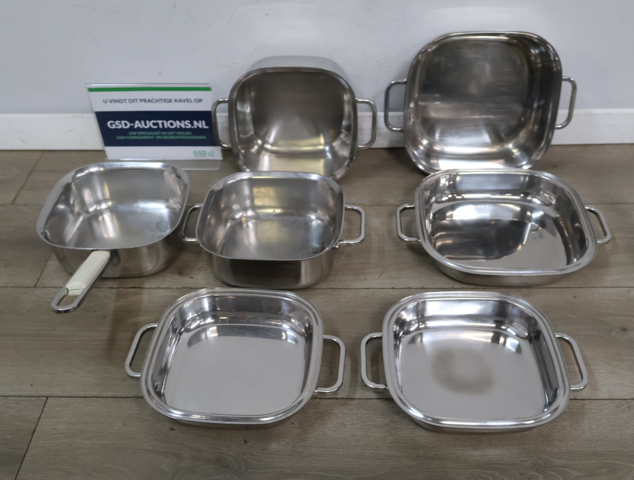 Set roestvrijstalen pannen – foto 2 – kavel bij GSD Auctions, Zoeterwoude