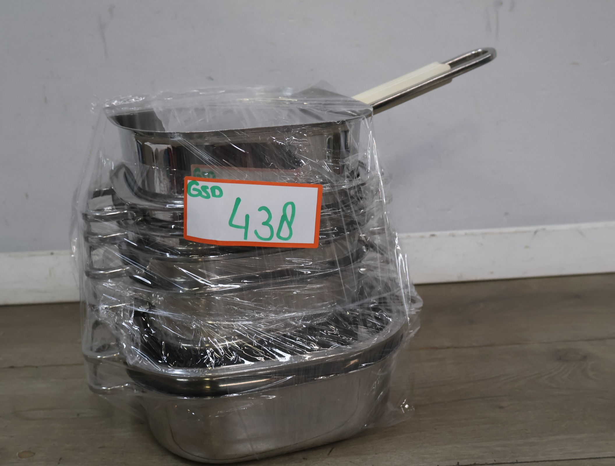 Set roestvrijstalen pannen – foto 13 – kavel bij GSD Auctions, Zoeterwoude