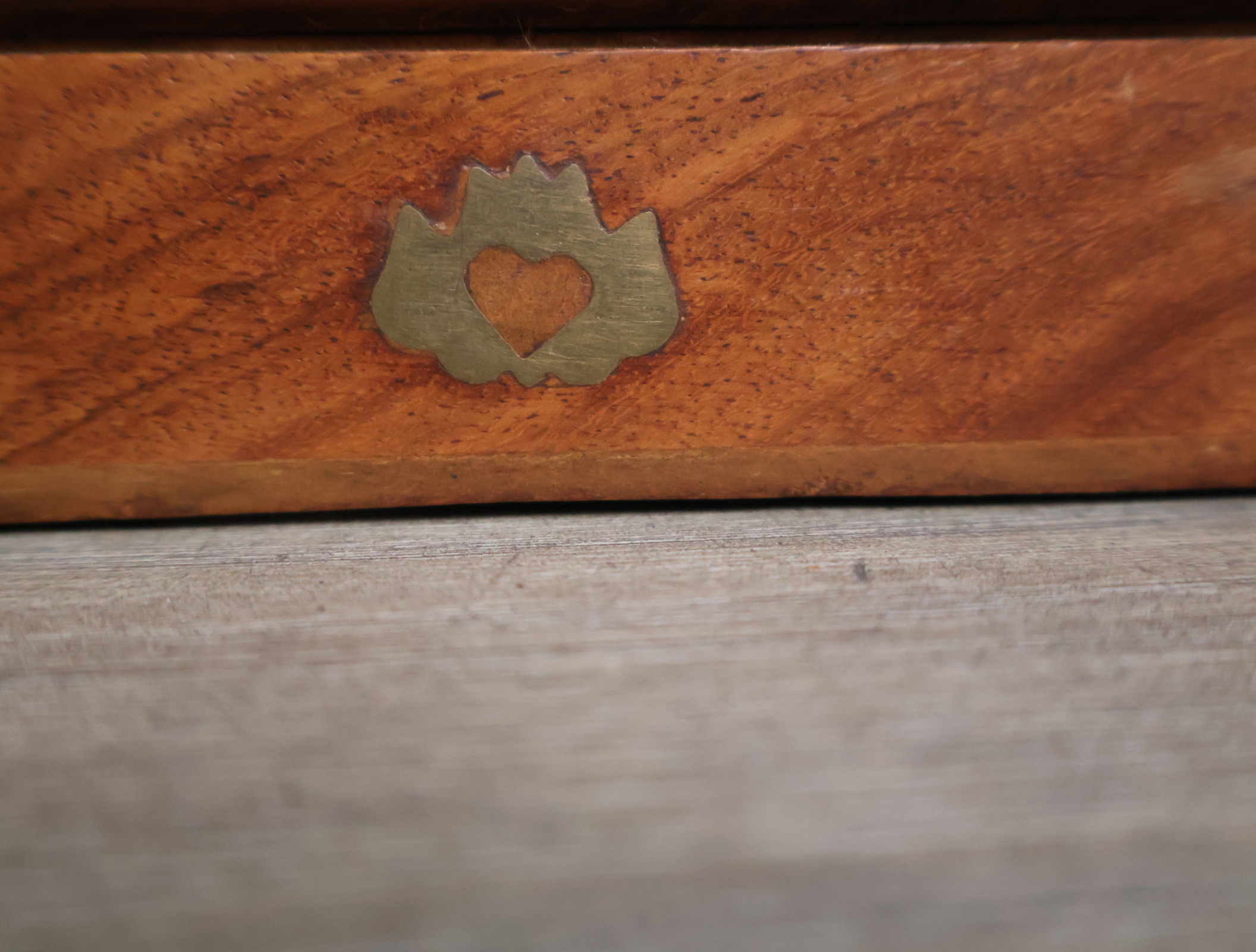 Set van 4 geurkaarsendoosjes – foto 16 – kavel bij GSD Auctions, Zoeterwoude