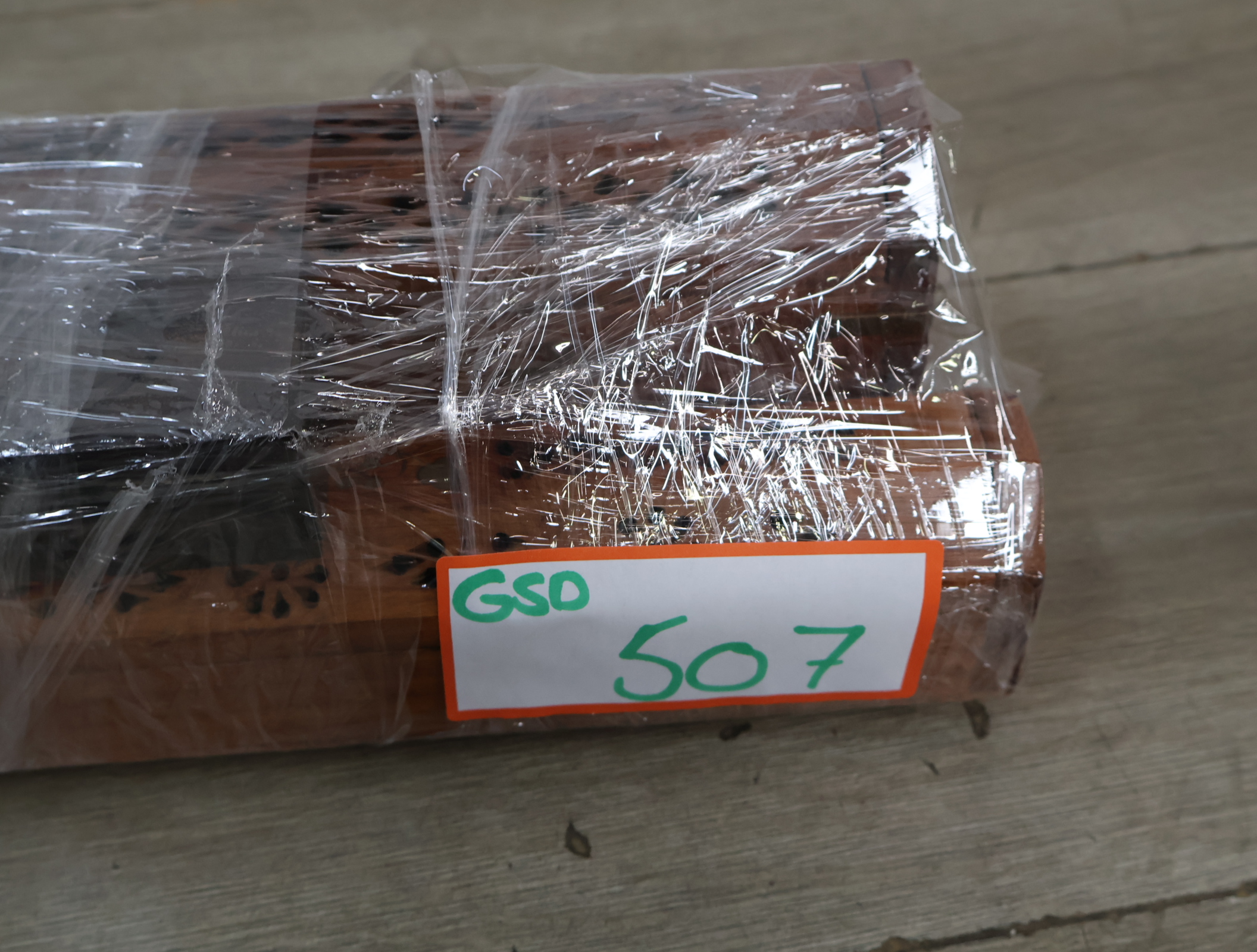 Set van 4 geurkaarsendoosjes – foto 23 – kavel bij GSD Auctions, Zoeterwoude