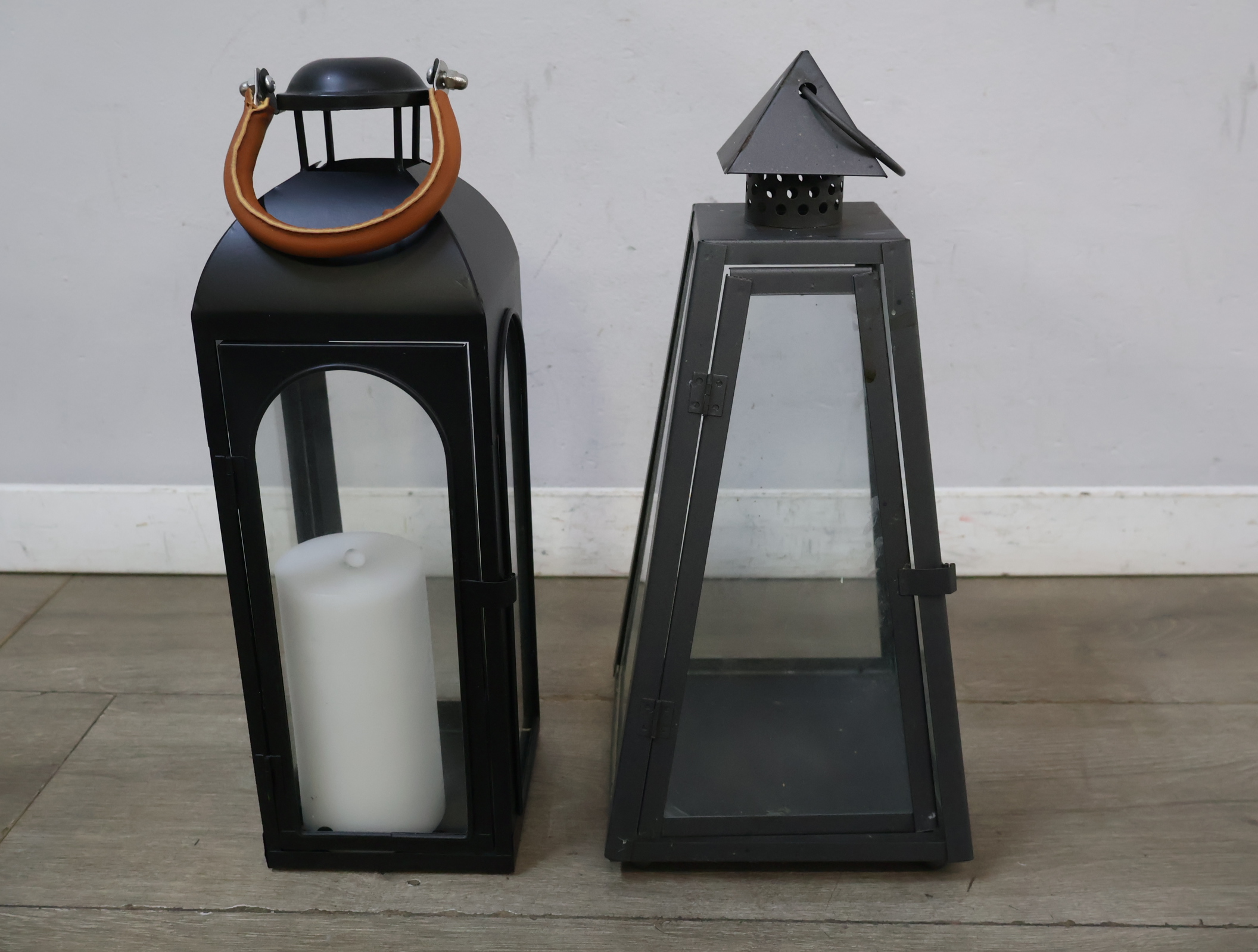 Set van twee windlichten – foto 3 – kavel bij GSD Auctions, Zoeterwoude