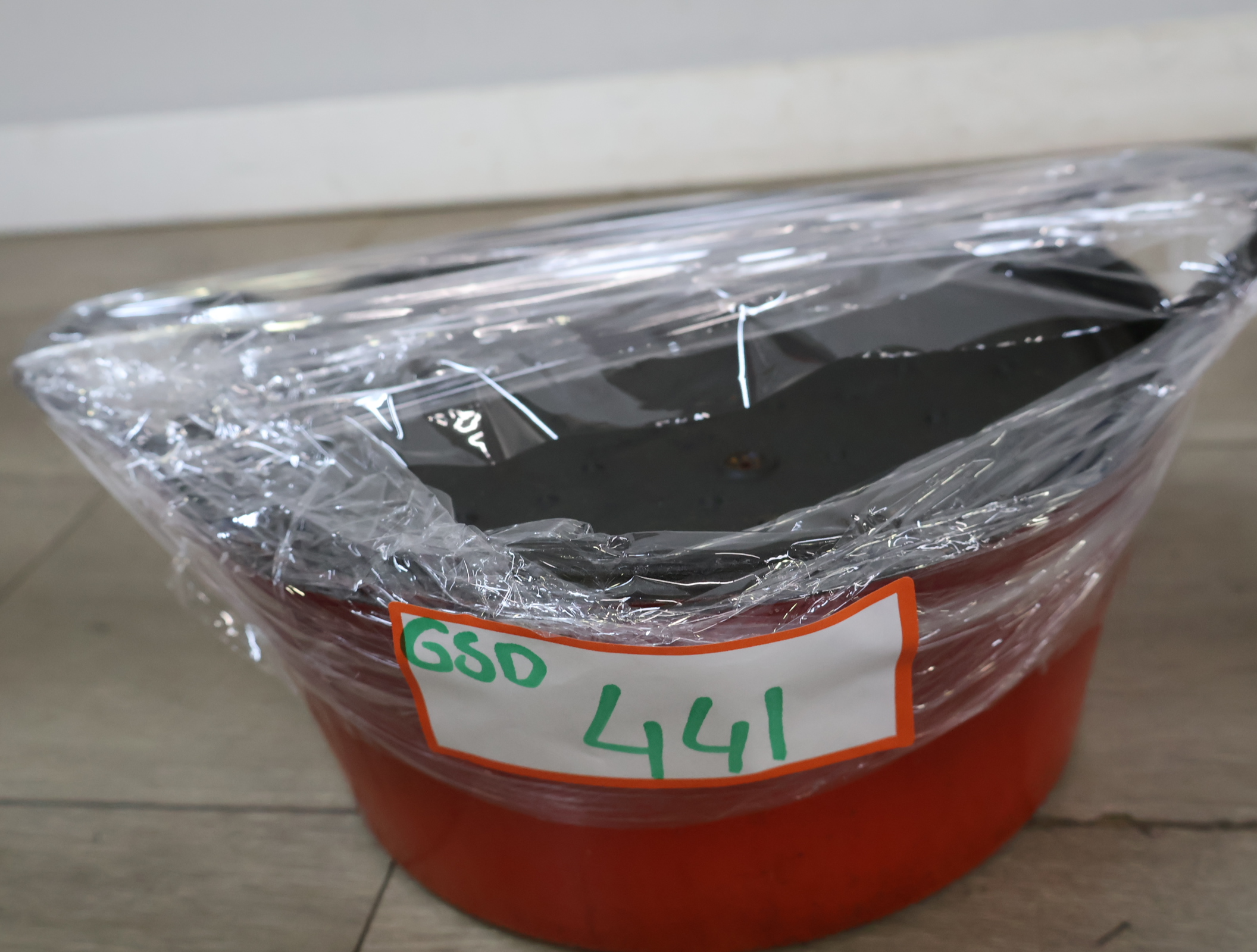 Gietijzeren braadpan met deksel – foto 18 – kavel bij GSD Auctions, Zoeterwoude