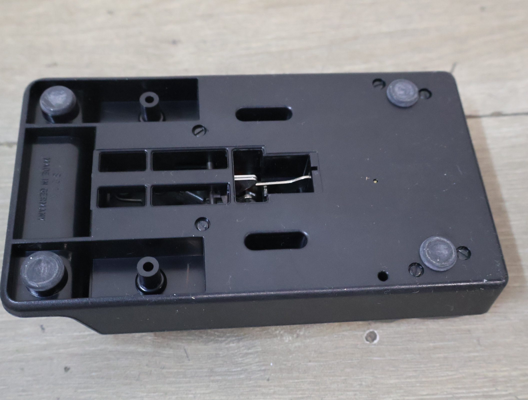 F8 S automatic Klebepresse lijmpers – foto 9 – kavel bij GSD Auctions, Zoeterwoude