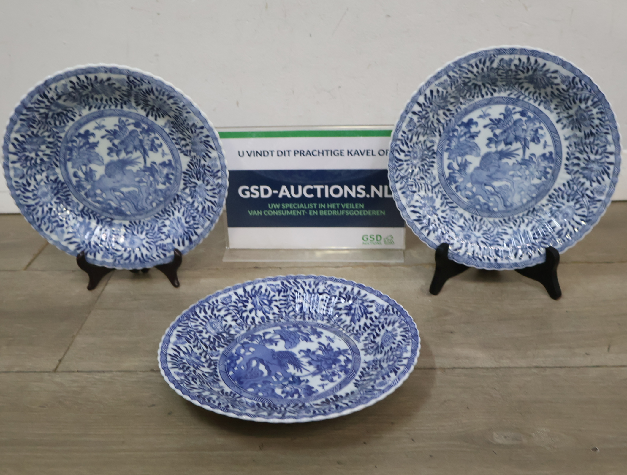 Oosterse Porseleinen Borden – kavel bij GSD Auctions, Zoeterwoude