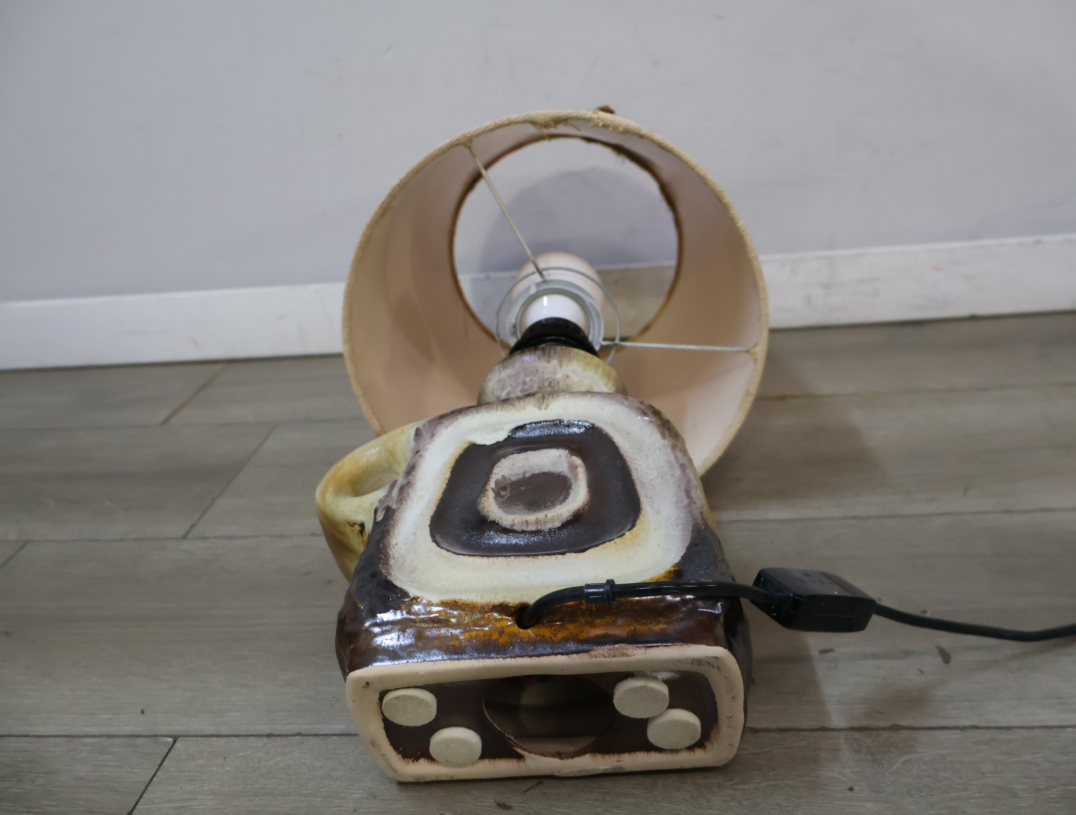 Klassieke Keramische Tafellamp - Jaren '70 – foto 12 – kavel bij GSD Auctions, Zoeterwoude